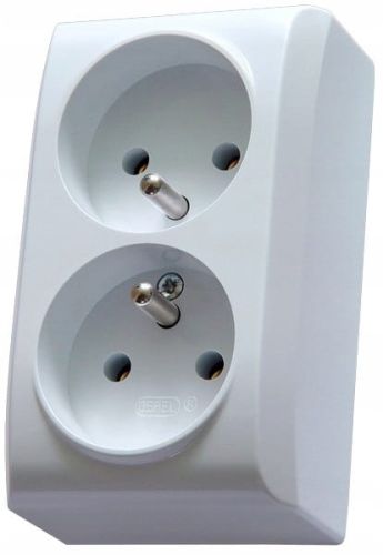 gniazdko podwójne z uziemieniem.jpg