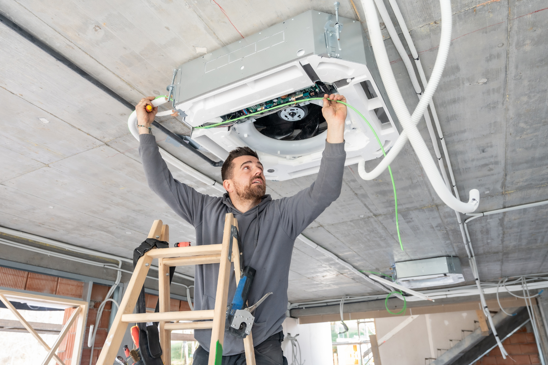 Rekuperacja a klimatyzacja - czy jedno zastępuje drugie?